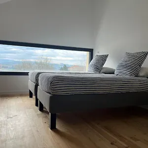 https://gite-chez-polo.hotels-rhonealpes.com